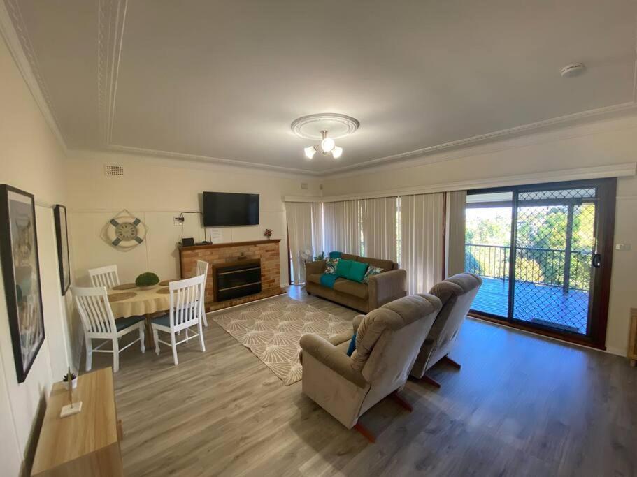 Boyle'S Beach House - Fully Furnished 3 Bedroom Home. Secure Parking. 남부차헤즈 외부 사진