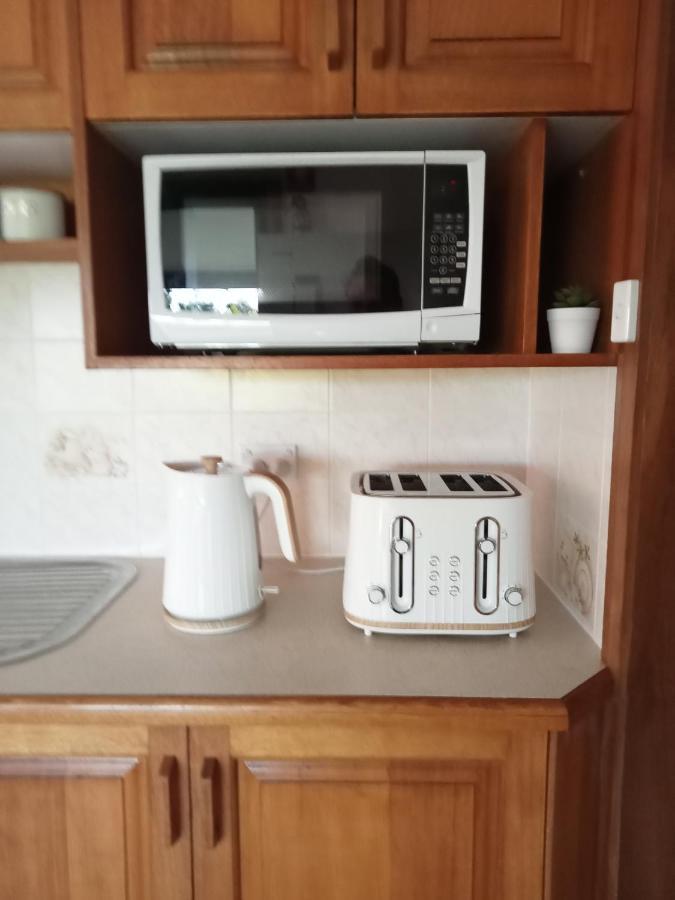 Boyle'S Beach House - Fully Furnished 3 Bedroom Home. Secure Parking. 남부차헤즈 외부 사진